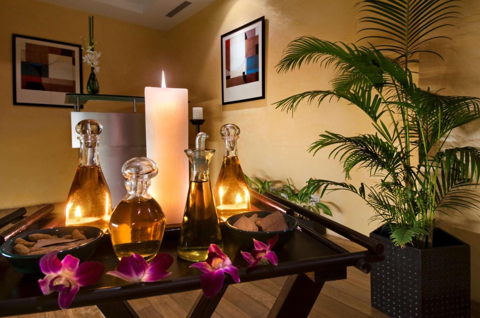Hilton Mumbai International Airport Hotel Kültér fotó Spa at the Hilton San Francisco