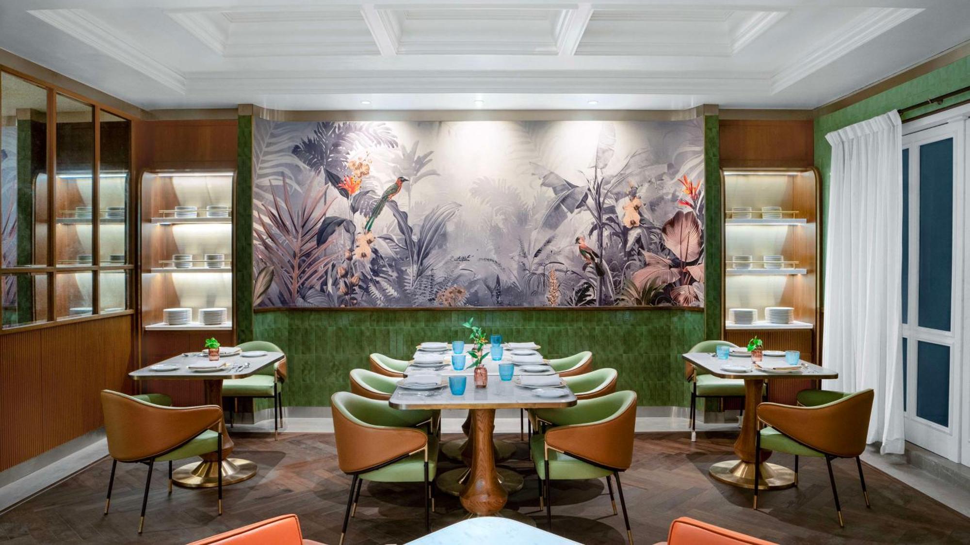 Hilton Mumbai International Airport Hotel Kültér fotó The interior of the restaurant